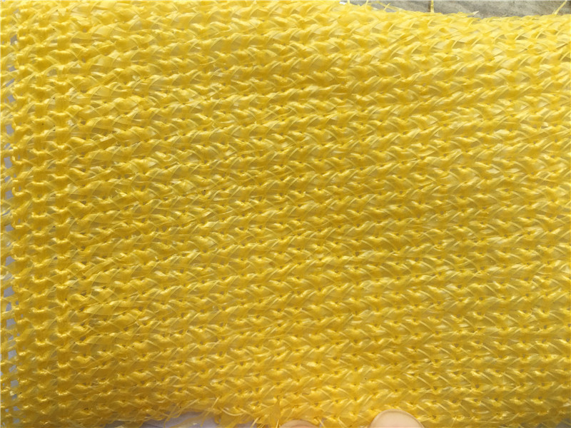 Fabriquer un chiffon d'ombrage étanche jaune pour piscine 